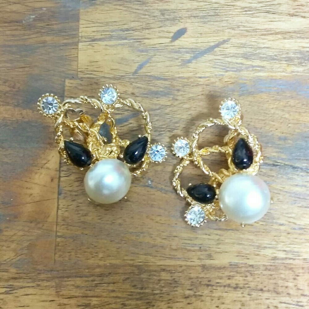 Gold, Black and Pearl Clip on Earrings